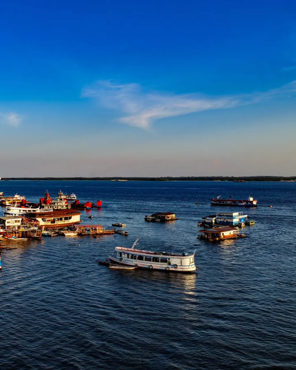 Agosto em Manaus, Manaus — fotografia de Péricles Dias
